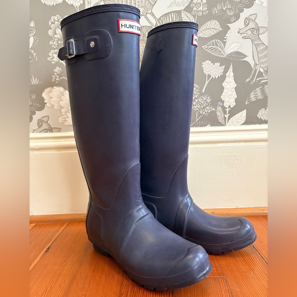Hunter Aubergine Tall Rain Boots
